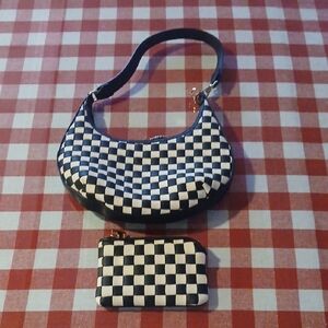 Universal Thread Clutch And Wallet